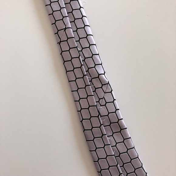 2 Marshall Field’s neckties (lavender & maroon) - Picture 8 of 8